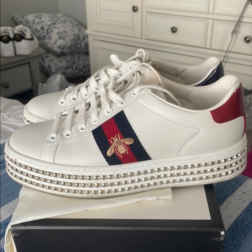 Gucci White Leather Sneakers with Red and Blue Heel Tabs - Picture 2 of 5